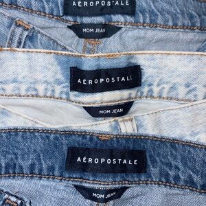 Aéropostale Ripped Mom Jeans Lot